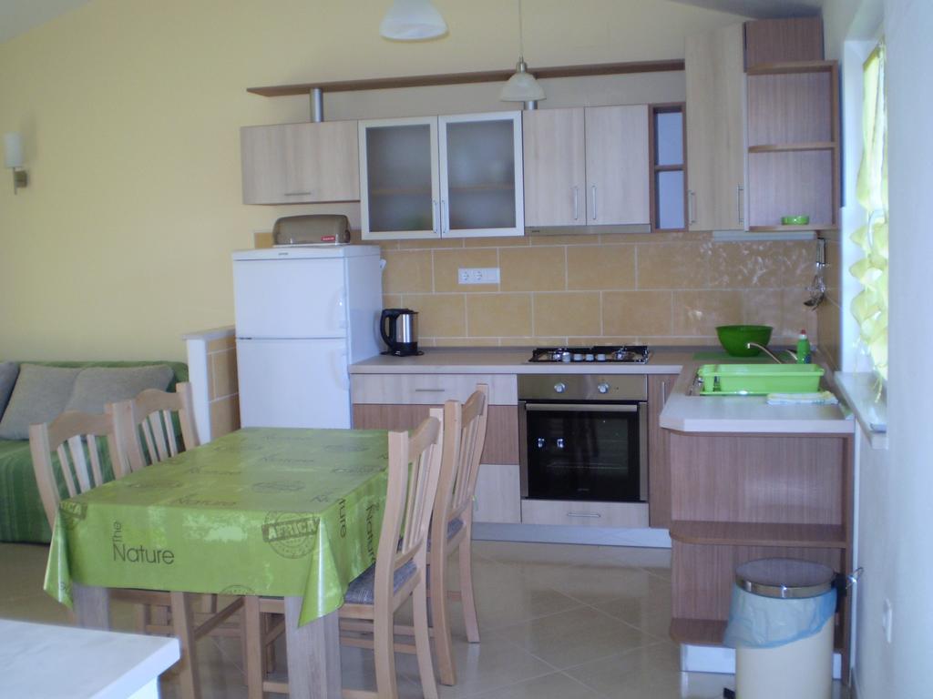 Apartments Duricic Loviste Bagian luar foto