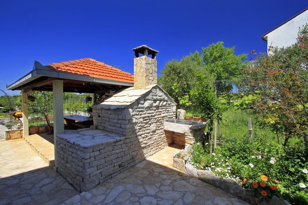 Apartments Duricic Loviste Bagian luar foto