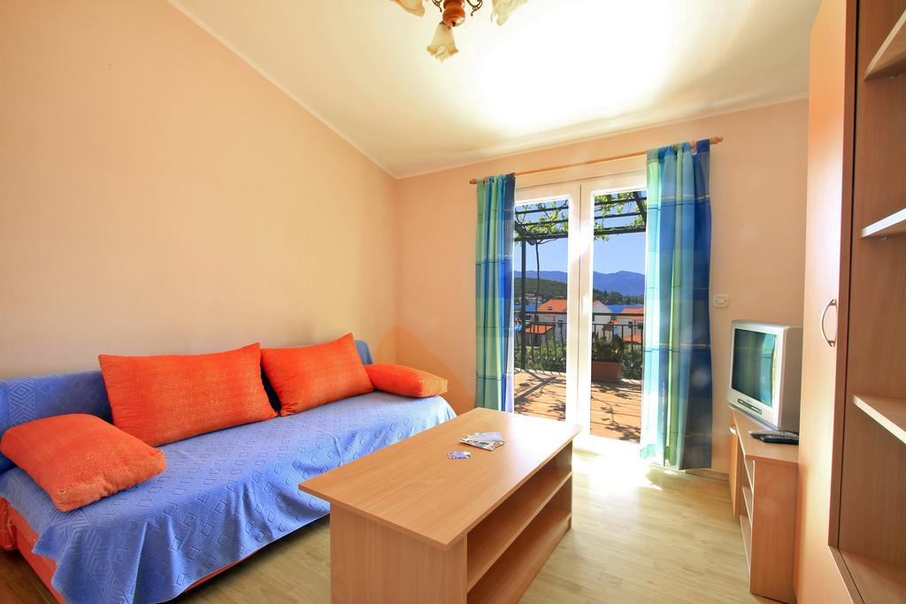Apartments Duricic Loviste Bagian luar foto