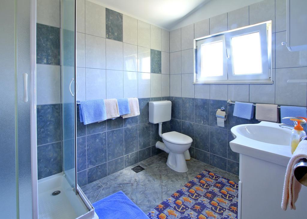 Apartments Duricic Loviste Bagian luar foto